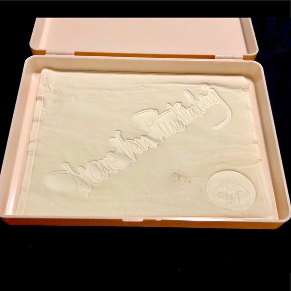 ⚡️80s vintage Diane Von Furstenberg light pink plastic box - Picture 5 of 8